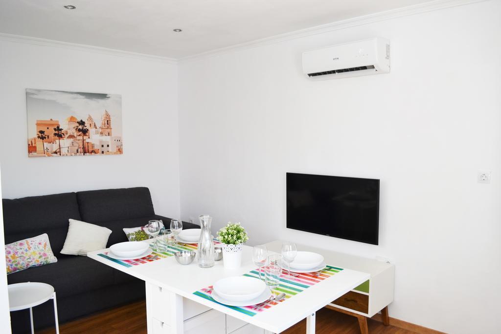 Apartamento Ático Fenicia Cádiz Exterior foto